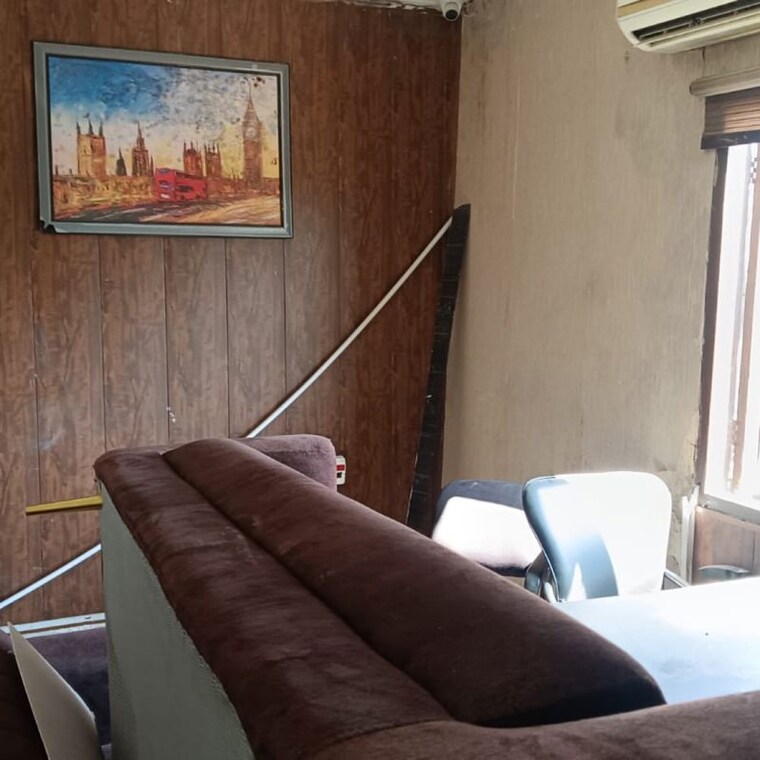 Living Room, sector 34 Commercial Office Space 1500 Sq.Ft. In Sector 34 Chandigarh 10057386