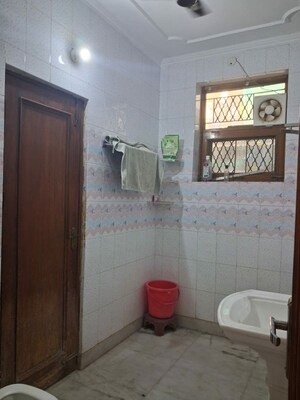Bathroom in 3.5 BHK Builder Floor at Sector 28 – for Rent