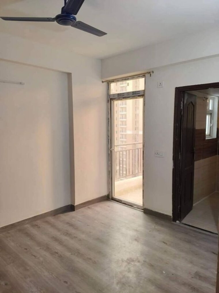 Room, jnc-the-park 2.5 Bedroom 1250 Sq.Ft. Apartment In Sector 16c Greater Noida Greater Noida 10057407