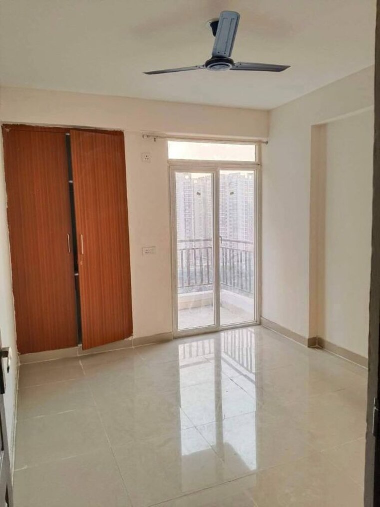Room, jnc-the-park 2.5 Bedroom 1250 Sq.Ft. Apartment In Sector 16c Greater Noida Greater Noida 10057407