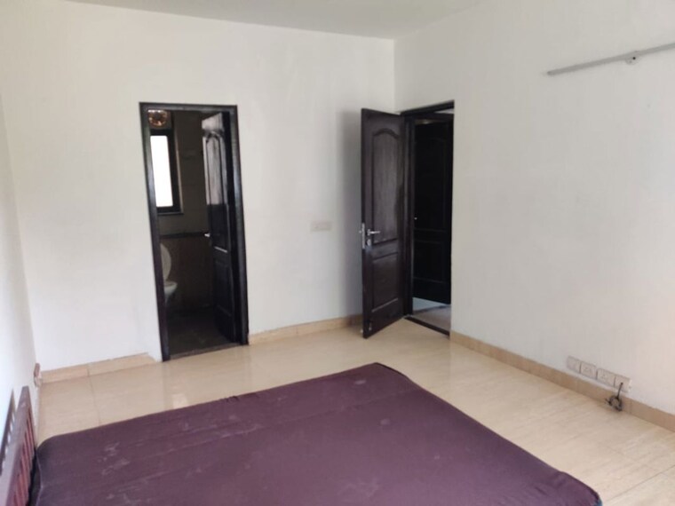 Room, unitech-the-residences-gurgaon 2 Bedroom 1100 Sq.Ft. Apartment In Sector 33 Gurgaon 10057339