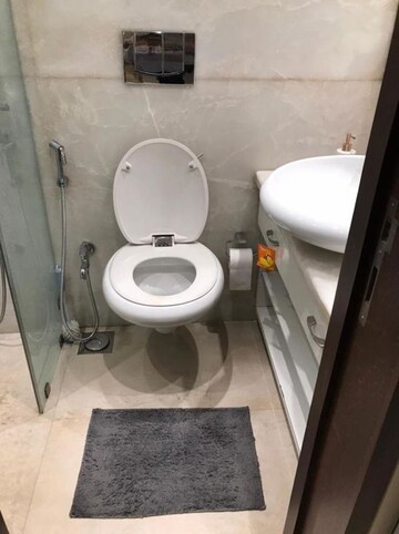 Bathroom in 3 BHK Apartment at Loyalka Apartment, Malabar Hill – for Sale