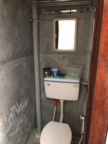 Bathroom in 3 BHK Apartment at Loyalka Apartment, Malabar Hill – for Sale