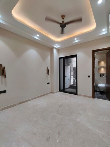 Room in 4 BHK Builder Floor at Lajpat Nagar ii – for Sale