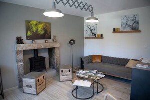 Team Area in 3 BHK Independent House at Sector 21 – for Rent