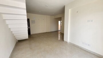 Room in 3 BHK Apartment at Eldeco Accolade, Sohna Sector 2 – for Sale