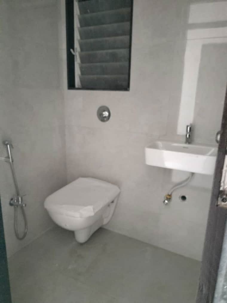 Bathroom, dgs-sheetal-meghdoot 2 Bedroom 569 Sq.Ft. Apartment In Borivali West Mumbai 10057510