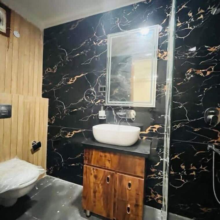 Bathroom, chattarpur 3 Bedroom 1125 Sq.Ft. Builder Floor In Chattarpur Delhi 10057522