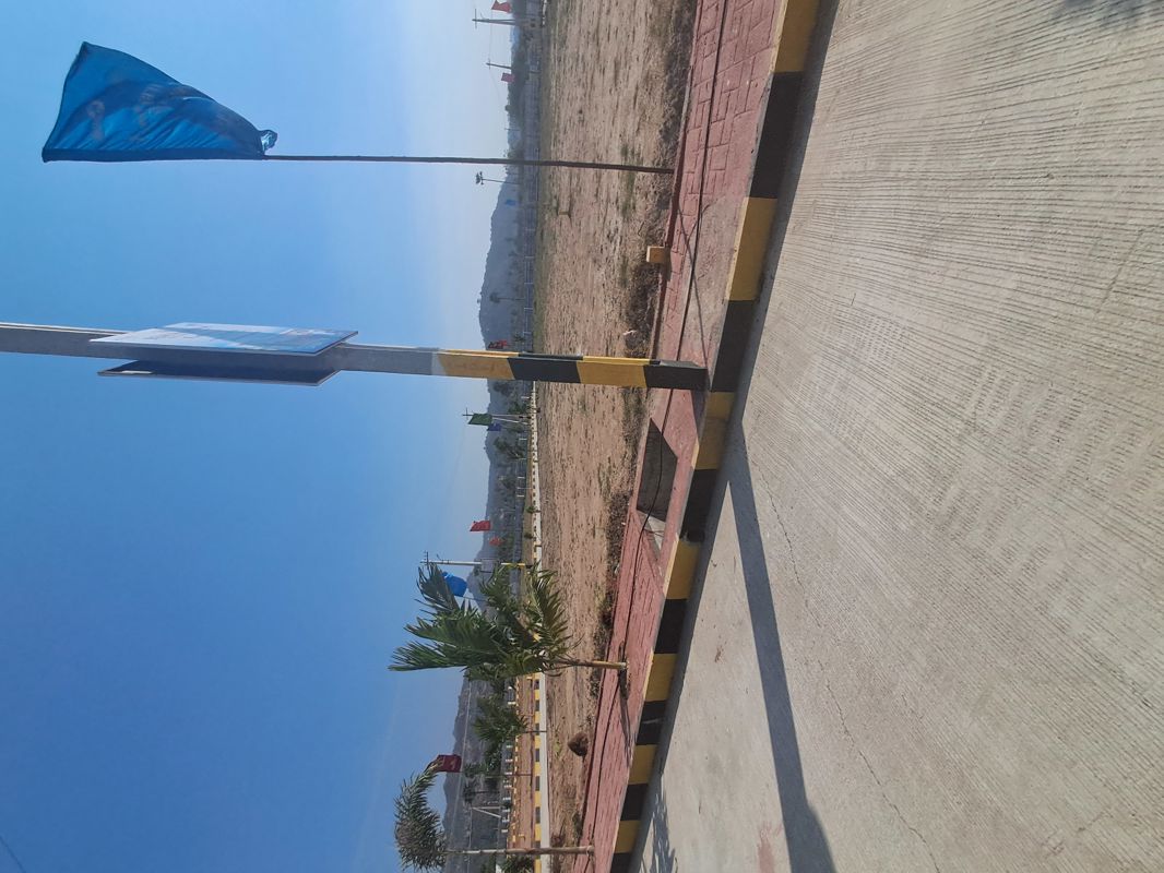 Plot For Sale in Batasingaram