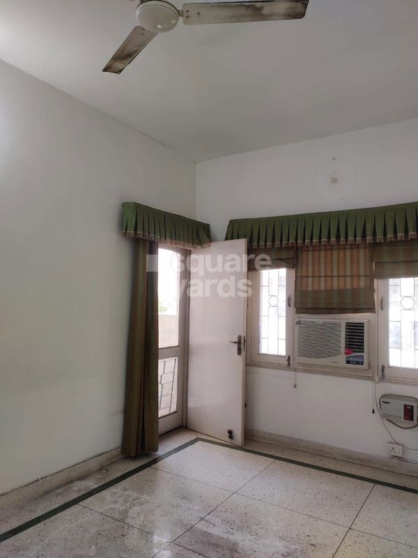 2 BHK + Pooja Room 900 Sq.Ft. Apartment in Sameer Sagar Apartment