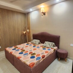 3 BHK Builder Floor For Rent in Chattarpur