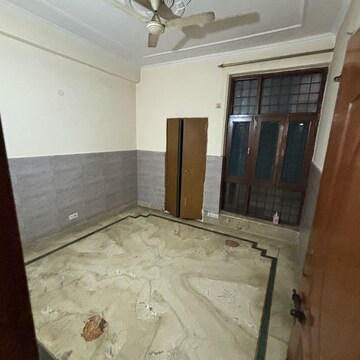 Bedroom in 2 BHK Builder Floor at RWA Apartments Sector 72, Sector 72 – for Rent