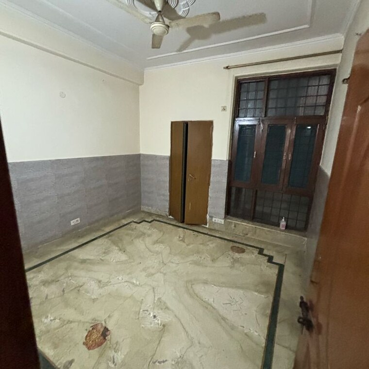 Bedroom, rwa-apartments-sector-72 2 Bedroom 112 Sq.Mt. Builder Floor In Sector 72 Noida 10057563