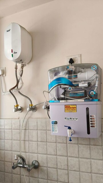 Master Bedroom in 3 BHK Apartment at Paarth Aadyant, Gomti Nagar – for Rent