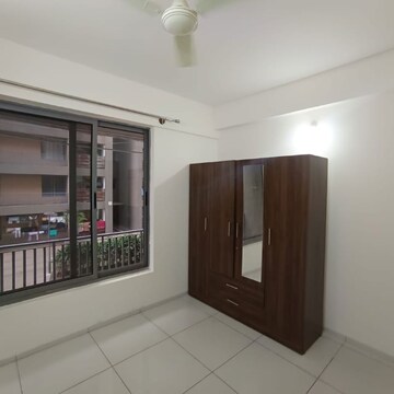 Room in 2 BHK Apartment at Arvind Skylands, Ambedkar Colony – for Rent