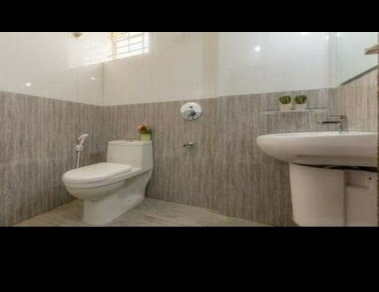 Bathroom, vastu-siddhi 1 Bedroom 735 Sq.Ft. Apartment In Andheri East Mumbai 10057710