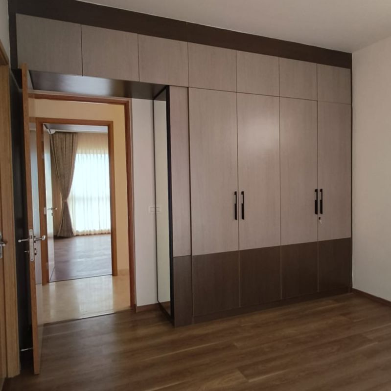 4 BHK + Pooja Room Apartment For Rent in SNN Clermont