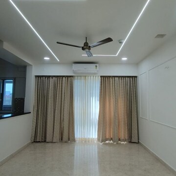 Room in 4 BHK Apartment at SNN Clermont, Veerannapalya – for Rent