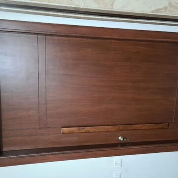 Room in 1 RK Apartment at Sector 52 – for Rent