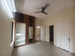 Room in 4 BHK Apartment at LGCL Beautiful World, Hennur – for Rent