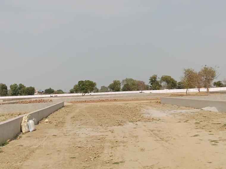 undefined, gwalior road  105 Sq.Yd. Plot In Gwalior Road Agra 10057778