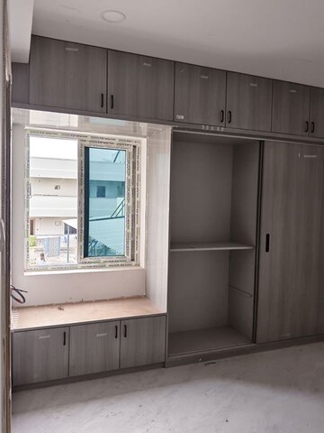 Room in 3 BHK Apartment at Manikonda – for Rent