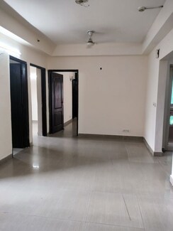 3 BHK + Extra Room Apartment For Rent in Skytech Matrott