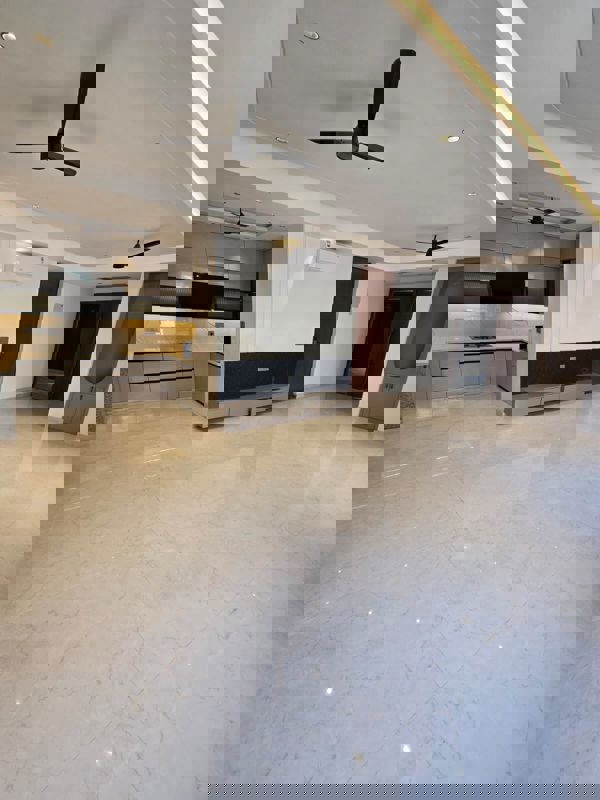 Living Room in 4 BHK Builder Floor at Dabur Chowk – for Sale