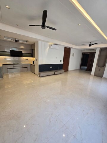 Living Room in 4 BHK Builder Floor at Dabur Chowk – for Sale