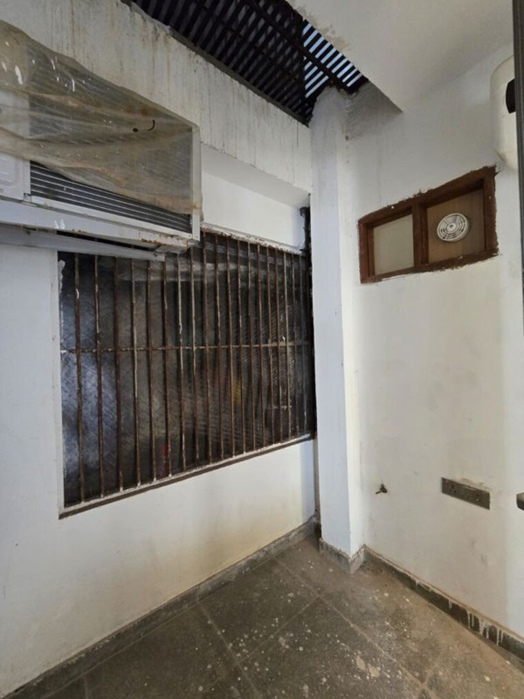 Kitchen, dabur chowk 4 Bedroom 200 Sq.Yd. Builder Floor In Dabur Chowk Ghaziabad 10057840