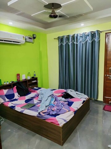 Bedroom in 3 BHK Builder Floor at Ansal Plaza Sector-23, Sector 23 – for Rent