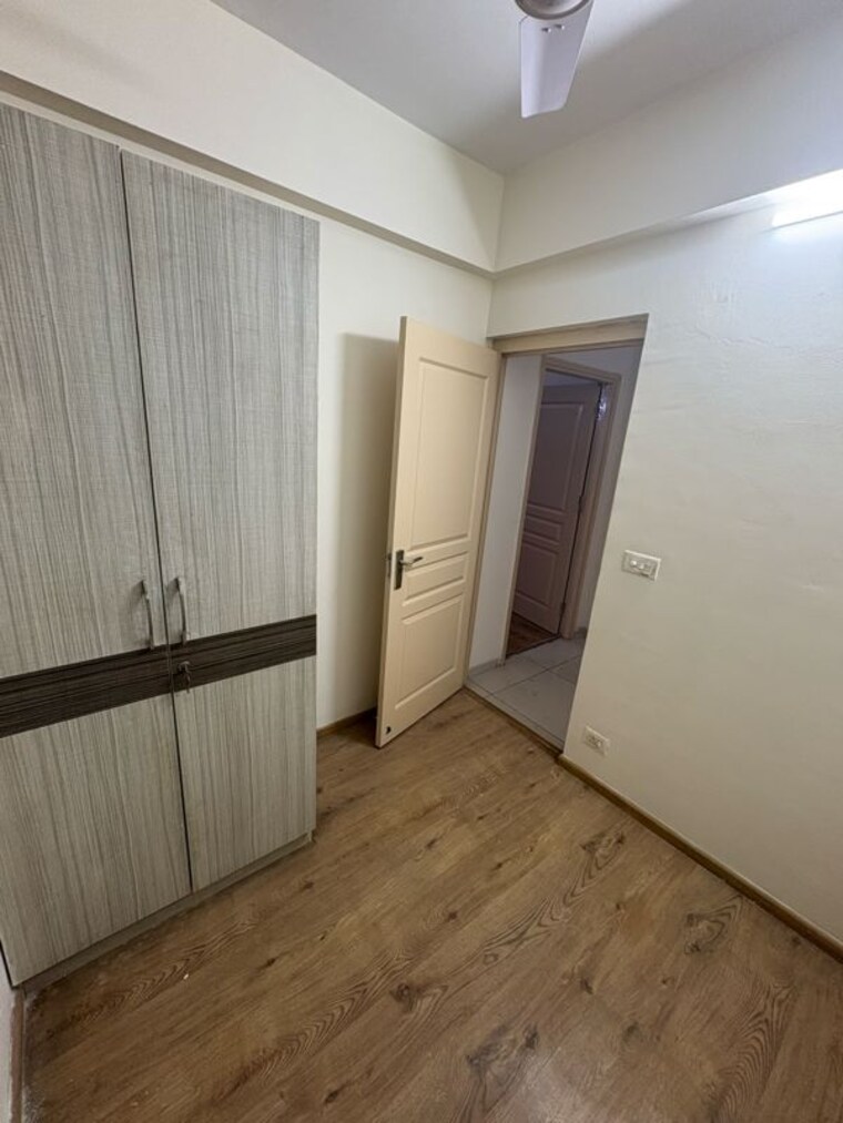 Room, experion-the-heart-song 3.5 Bedroom 2338 Sq.Ft. Apartment In Sector 108 Gurgaon 10057848