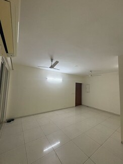 3.5 BHK + Servant Room Apartment For Rent in Experion The Heart Song