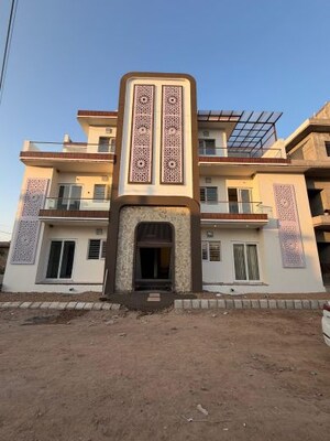 3 BHK Builder Floor For Sale in Sector 124