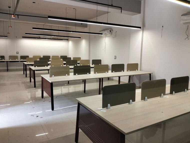 Team Area, sector 16 Commercial Office Space 2100 Sq.Ft. In Sector 16 Noida 10057873