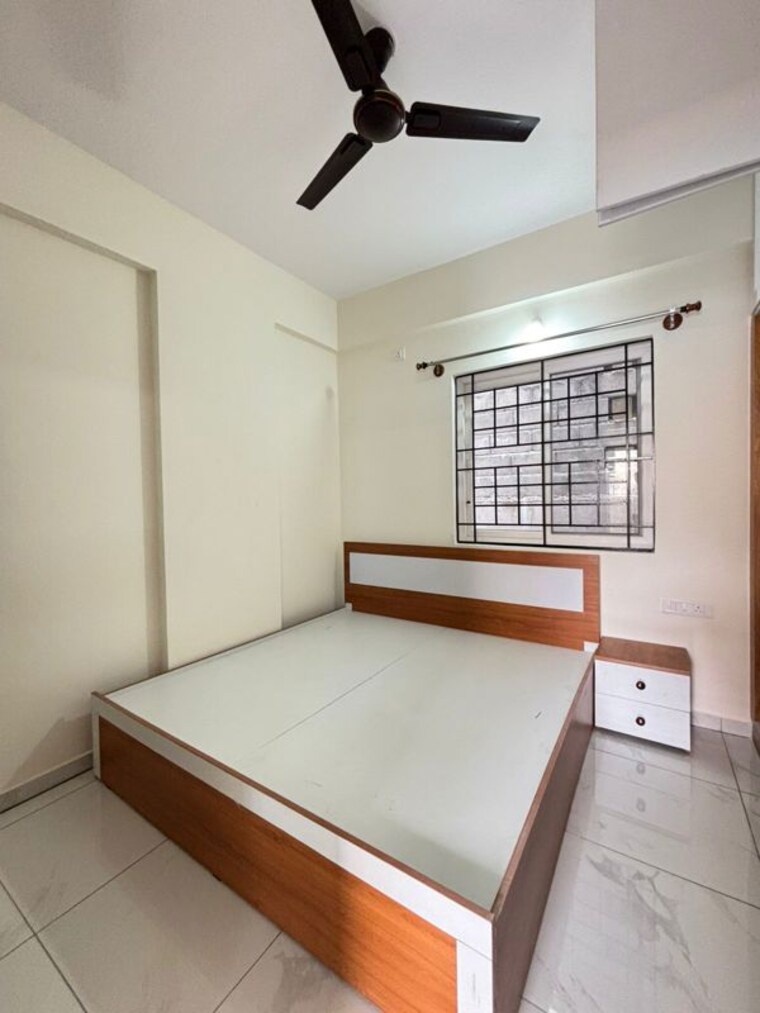 Room, domlur 1 Bedroom 600 Sq.Ft. Apartment In Domlur Bangalore 10057899