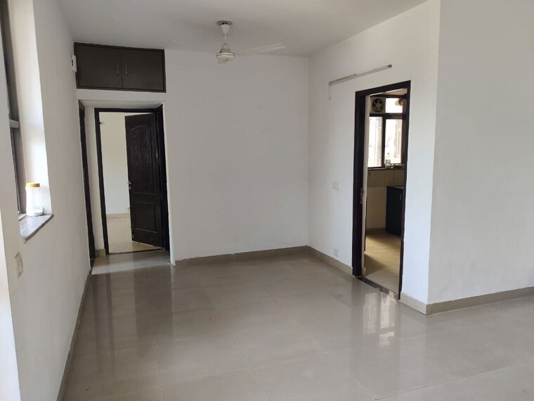 Room, unitech-the-residences-gurgaon 2 Bedroom 1100 Sq.Ft. Apartment In Sector 33 Gurgaon 10057867