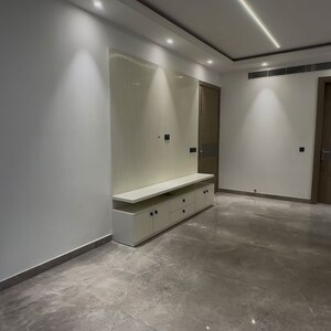 Room in 4 BHK Builder Floor at New Rajinder Nagar – for Sale