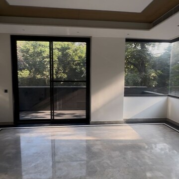 Room in 4 BHK Builder Floor at New Rajinder Nagar – for Sale