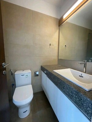 Bathroom in 5 BHK Apartment at Kalpataru Magnus, Bandra East – for Sale