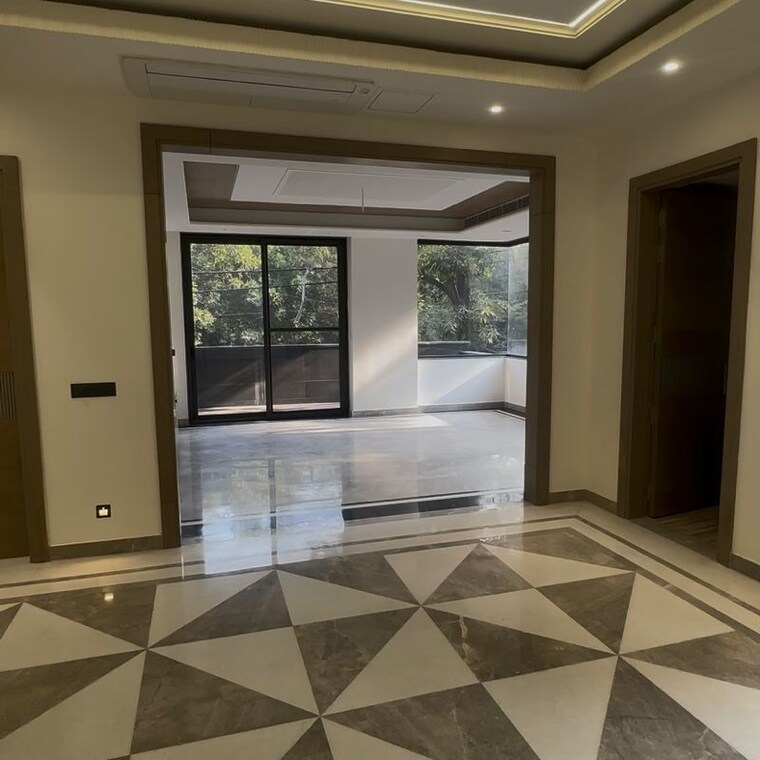 Room, new rajinder nagar 4 Bedroom 500 Sq.Yd. Builder Floor In New Rajinder Nagar Delhi 10058040