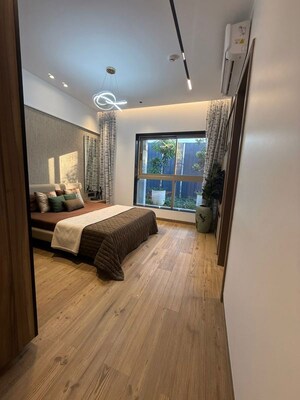 Room in 3 BHK Apartment at Unique Envogue, Mundhwa – for Sale