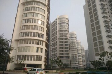4 BHK Apartment For Rent in Emaar The Palm Drive-The Sky Terraces, Sector 66