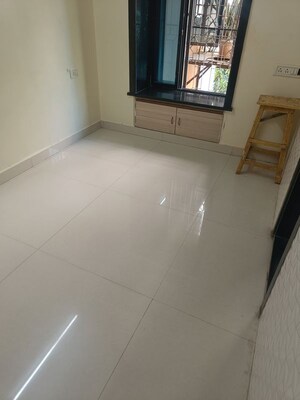 Room in 2 BHK Apartment at Giriraj Apartment, Kandivali West – for Rent