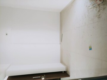 Room in 2 BHK Apartment at Suyog Padmavati Hills, Bavdhan – for Rent