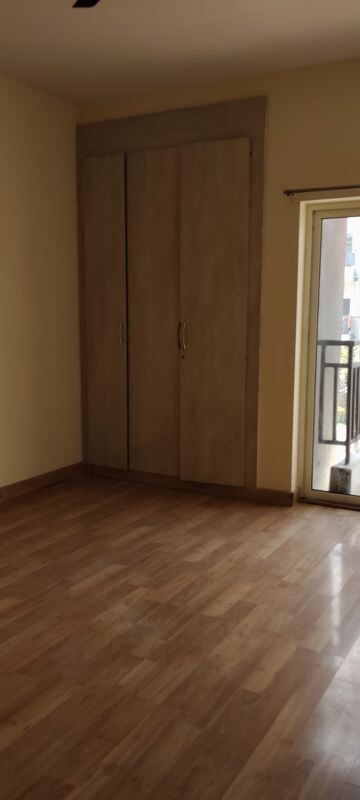 Room in 3.5 BHK Builder Floor at Puri Aman Vilas, Sector 89 – for Sale