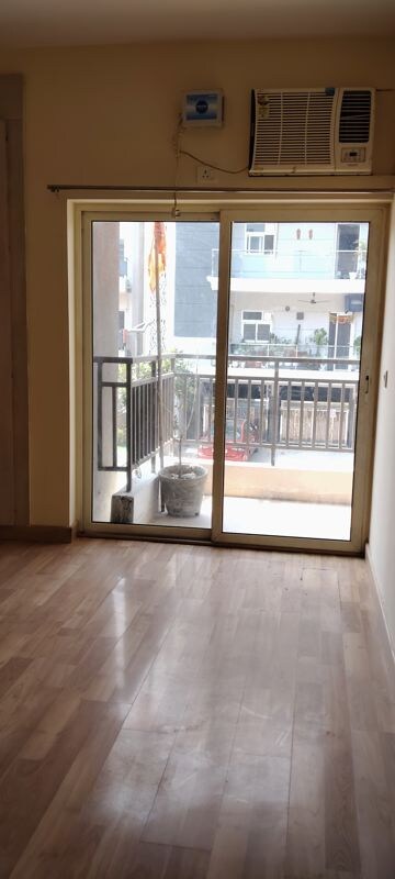 Room in 3.5 BHK Builder Floor at Puri Aman Vilas, Sector 89 – for Sale