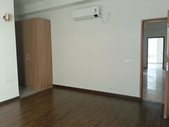 4 BHK + Extra Room Apartment For Rent in SS Linden