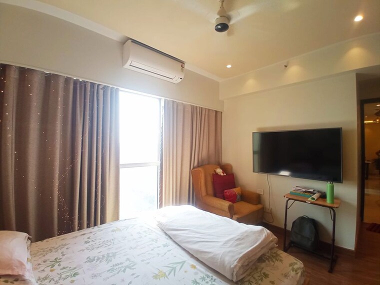 Bedroom, piramal-revanta 2 Bedroom 747 Sq.Ft. Apartment In Mulund West Mumbai 10058136