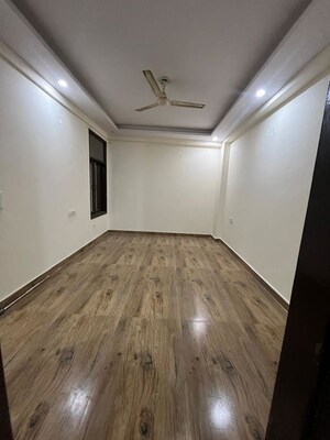 Room in 3 BHK Builder Floor at Chattarpur – for Rent